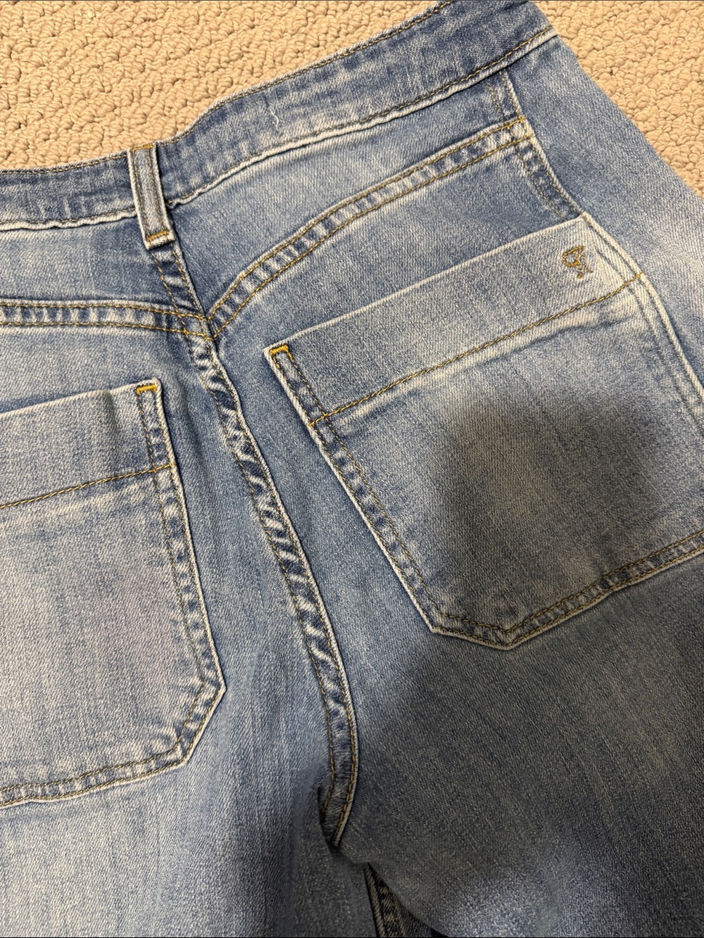 Pilcro Kenna Mid Rise Barrel Jeans in Medium Blue Wash - 23 - Picture 7 of 11